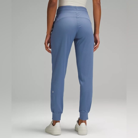 NWT Lululemon Dance Studio Mid-Rise Jogger - Picture 3 of 6